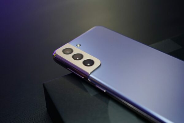 Samsung Galaxy S21 - Image 4