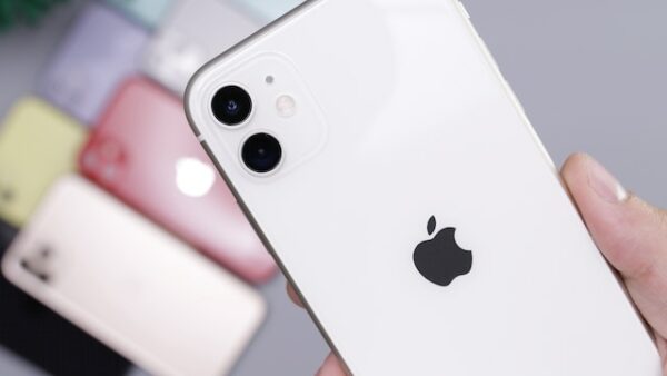 Iphone 11 - Image 4